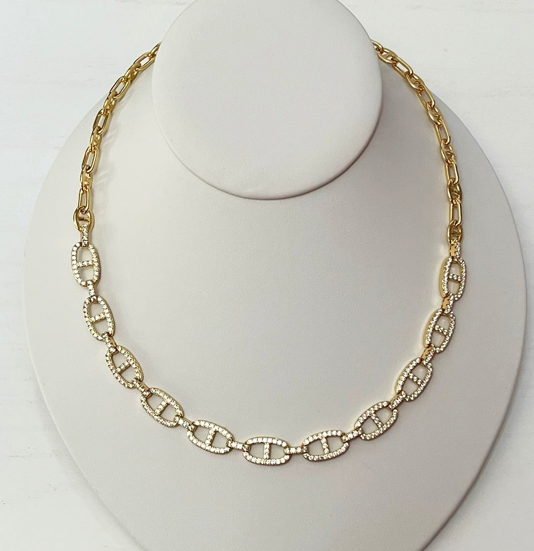 GJW Necklace Oval Gucci 10x17