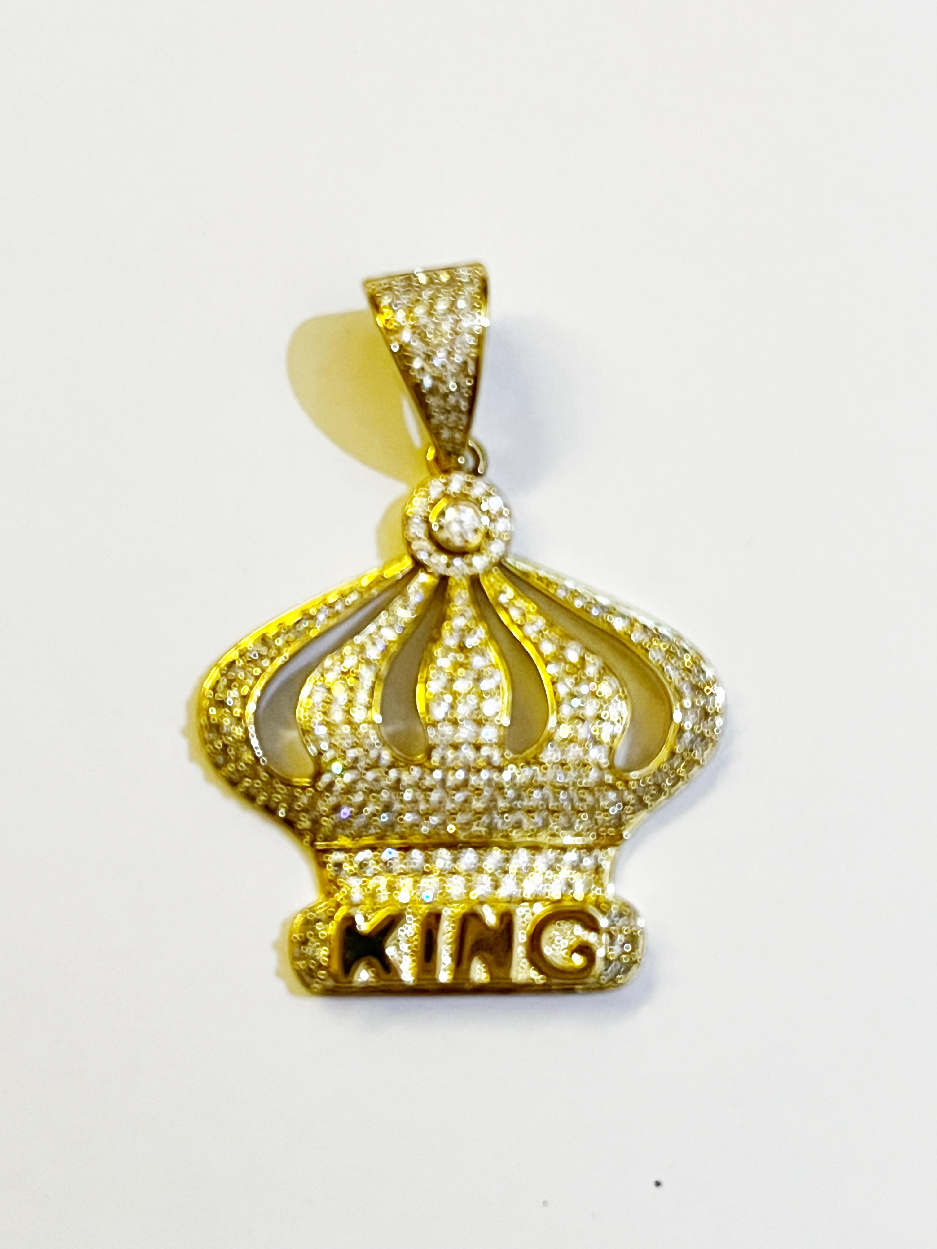 GJW Pendant Crowned King Zircon Large