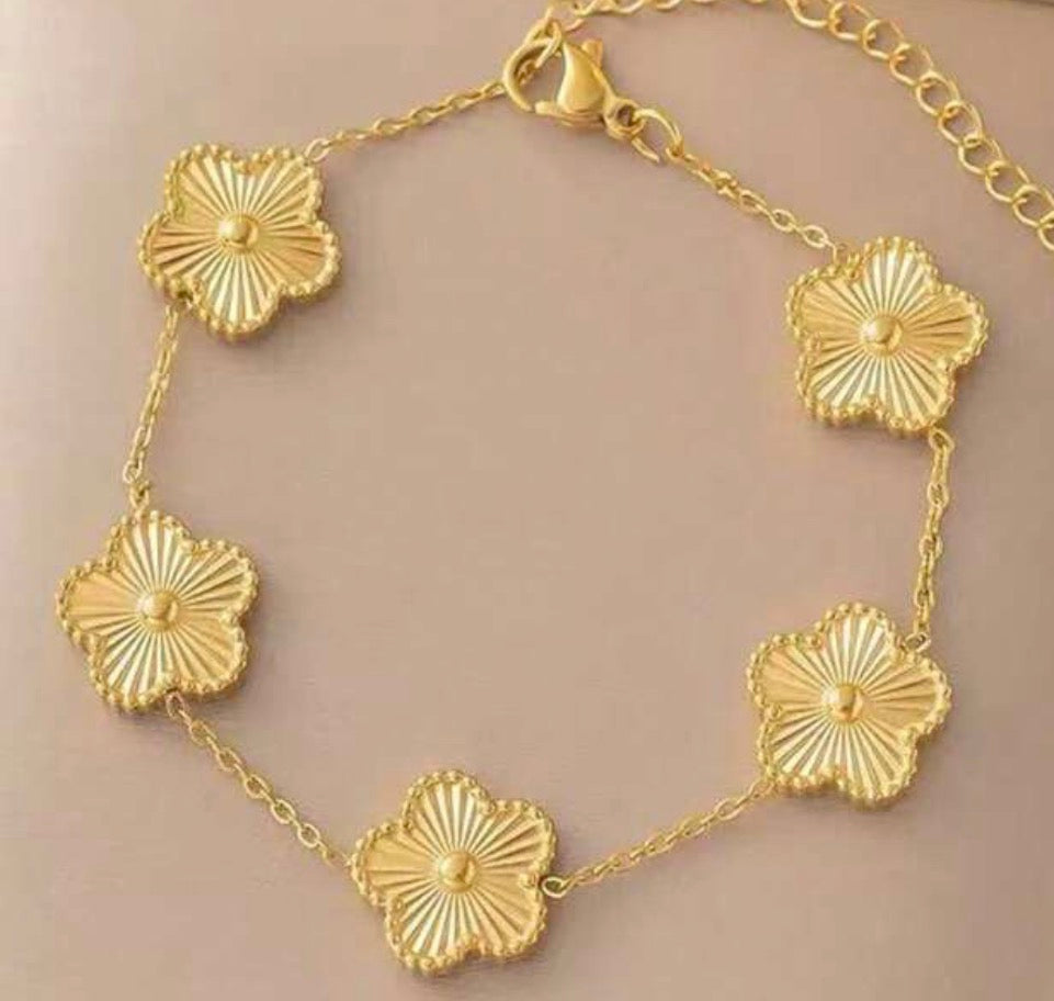 SJW Bracelet Bubbly Clover