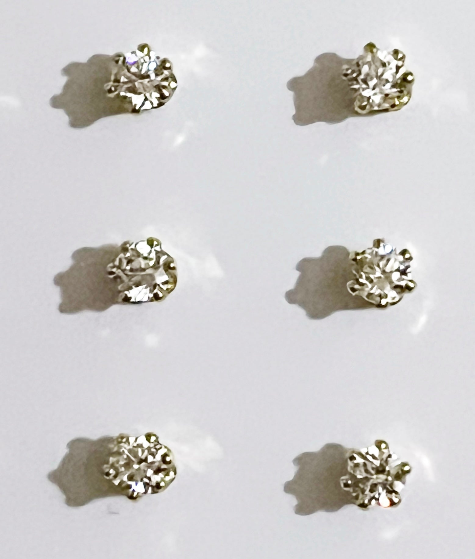 GJW Earring Studs Zircon 6 Round 3mm