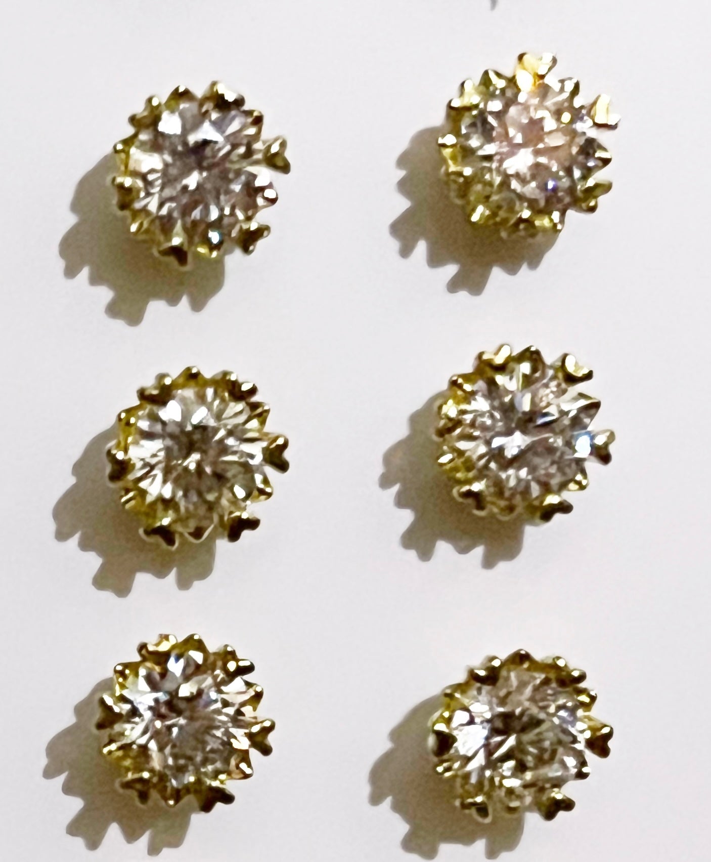 GJW Earring Studs Zircon 6 Round 5mm